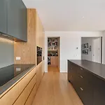 Mountain View Modern - Large Home With Bar & Hot Tub