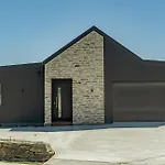 Mountain Majesty - Wanaka Holiday Home