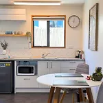 Wanaka Lake Studio