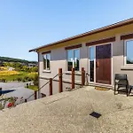 Studio Nestled In Ridgecrest