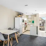 Bright Cozy Apartment - Wanaka Cbd - Free Parking