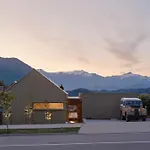 Scout - Luxurious Interiors - Lake Views - Architecturally Designed