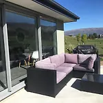 Minaret Ridge Retreat