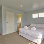 Allenby Place