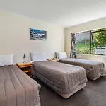 Downtown Wanaka - Wanaka Holiday Home