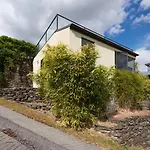 Lakeside Serenity - Wanaka Holiday Home
