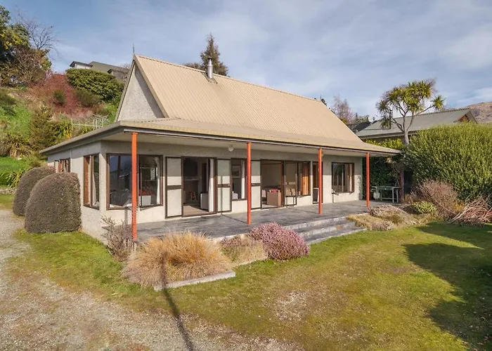 Sycamore Place - Wanaka Holiday Home