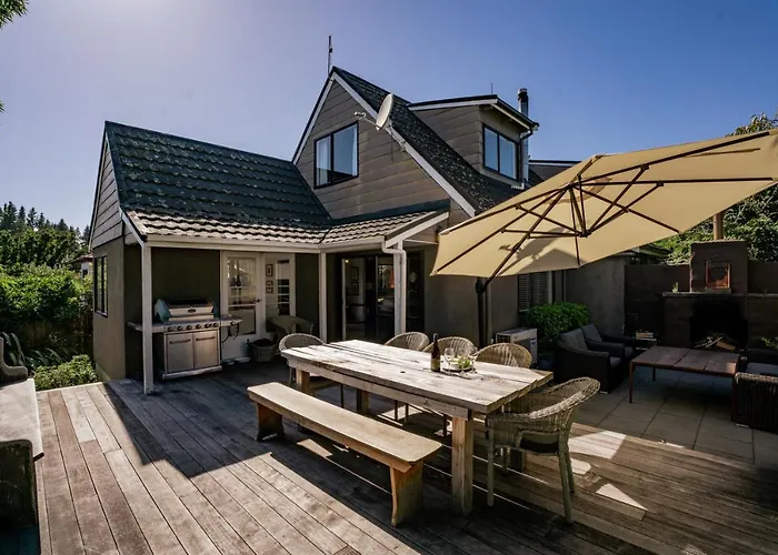 Kings Drive - Wanaka Holiday Home