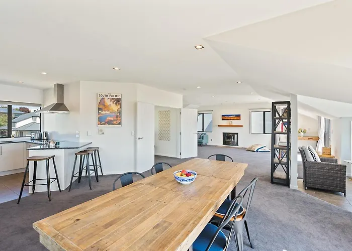 Ironside Lakeview Townhouse
