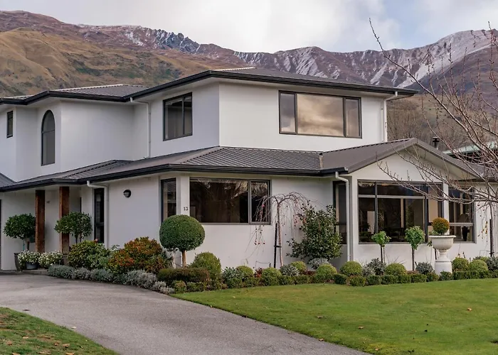 Stonebrook - Wanaka Holiday Home