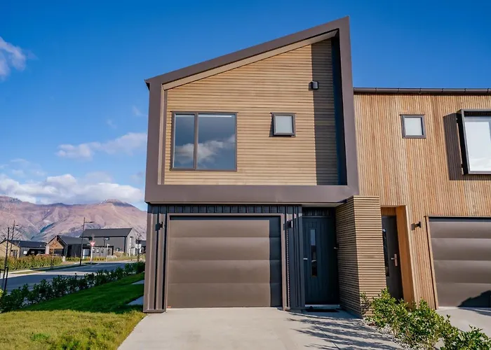 Wanaka Wonder - Wanaka Holiday Home