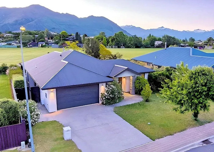 Wanaka Holiday Home
