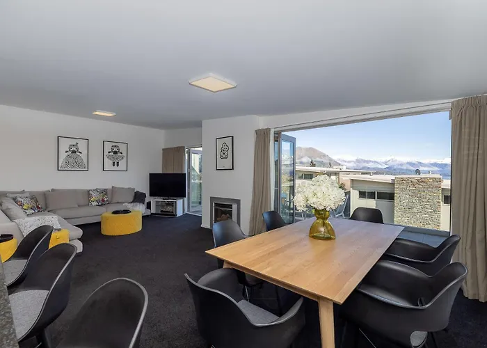Mountain View Apartment