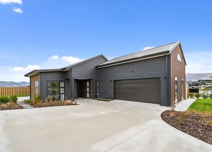 Scenic Riverslea - Wanaka Holiday Home