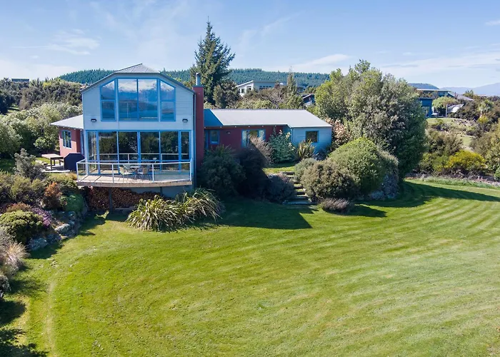 Tawhiri - Tranquility, Space And Stunning Views In Paradise