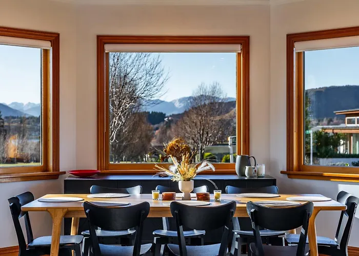 Summit View Lodge