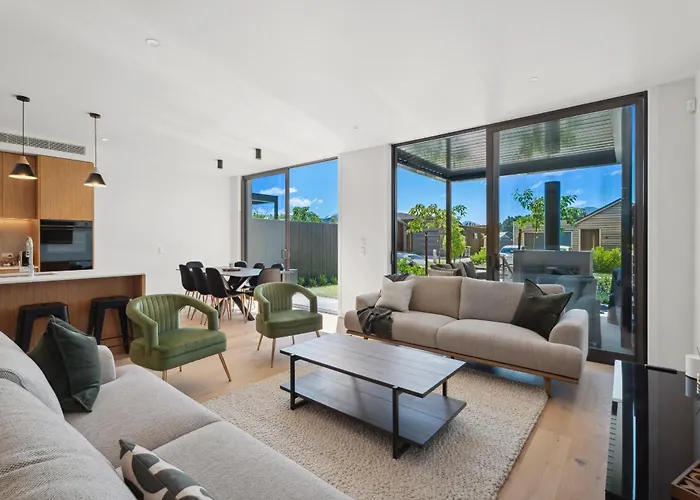 Bellfield Bliss - Wanaka Holiday Home