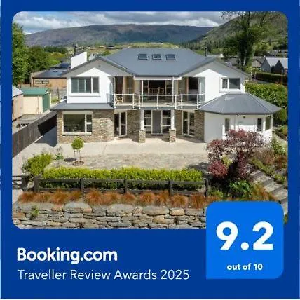 Wanaka Lake House