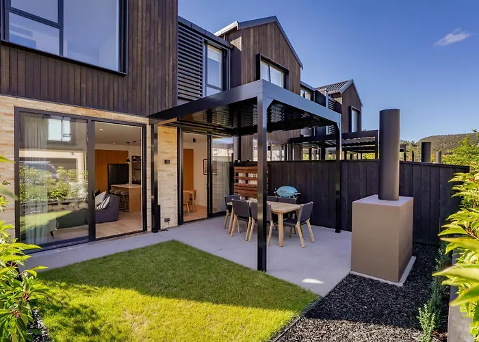 Explorers Rest - Wanaka Holiday Home