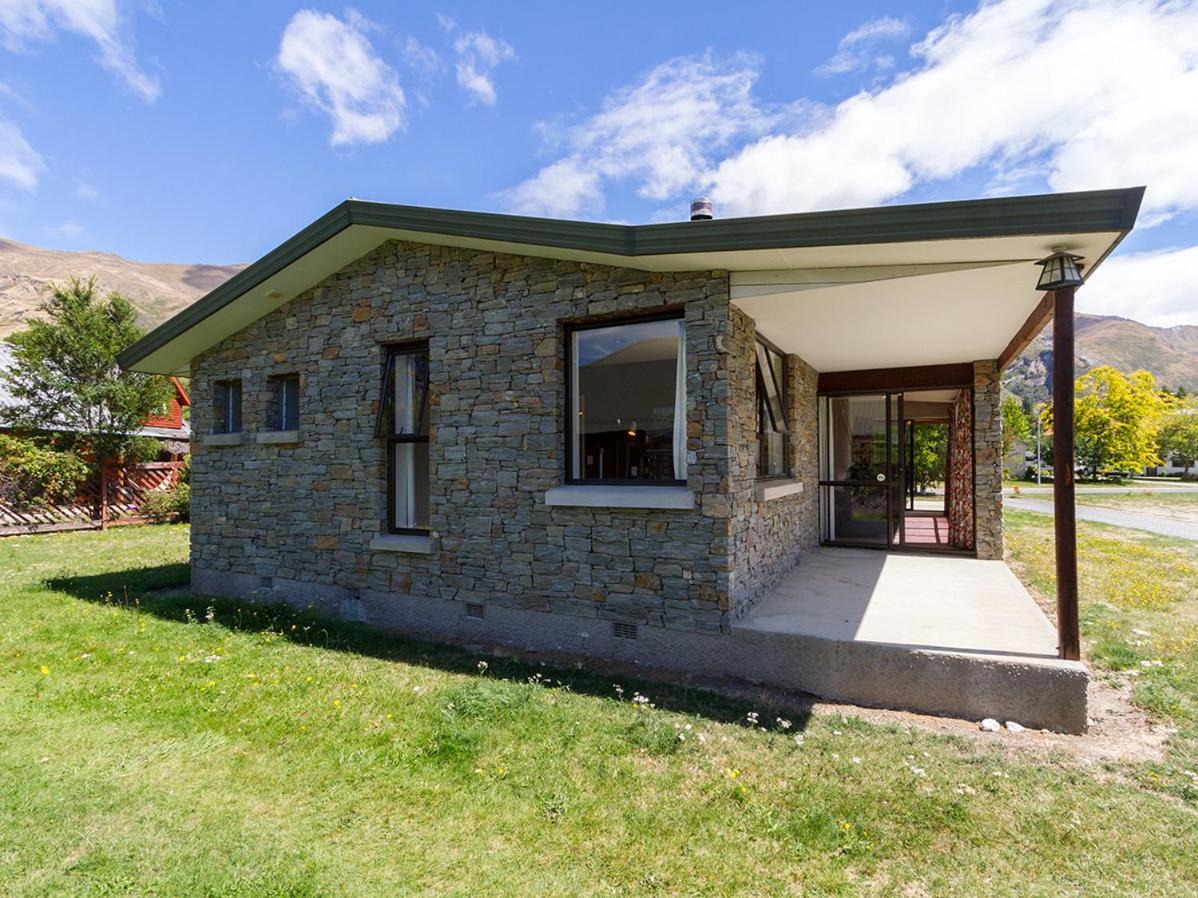Holiday home Mill House -