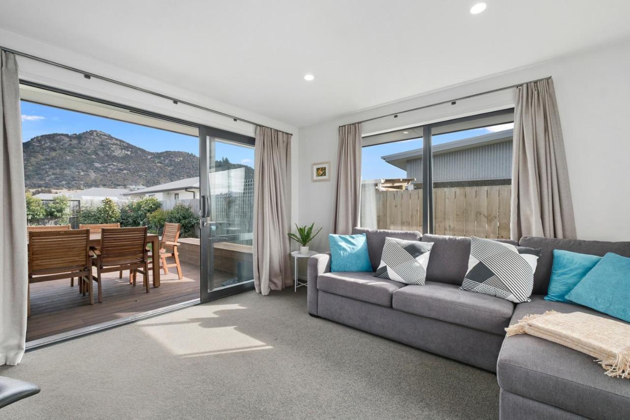 Town Oasis - Holiday home