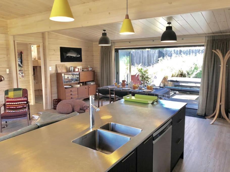 Modern Kowhai *