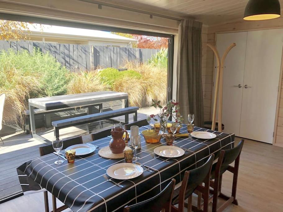 Modern Kowhai Holiday home *