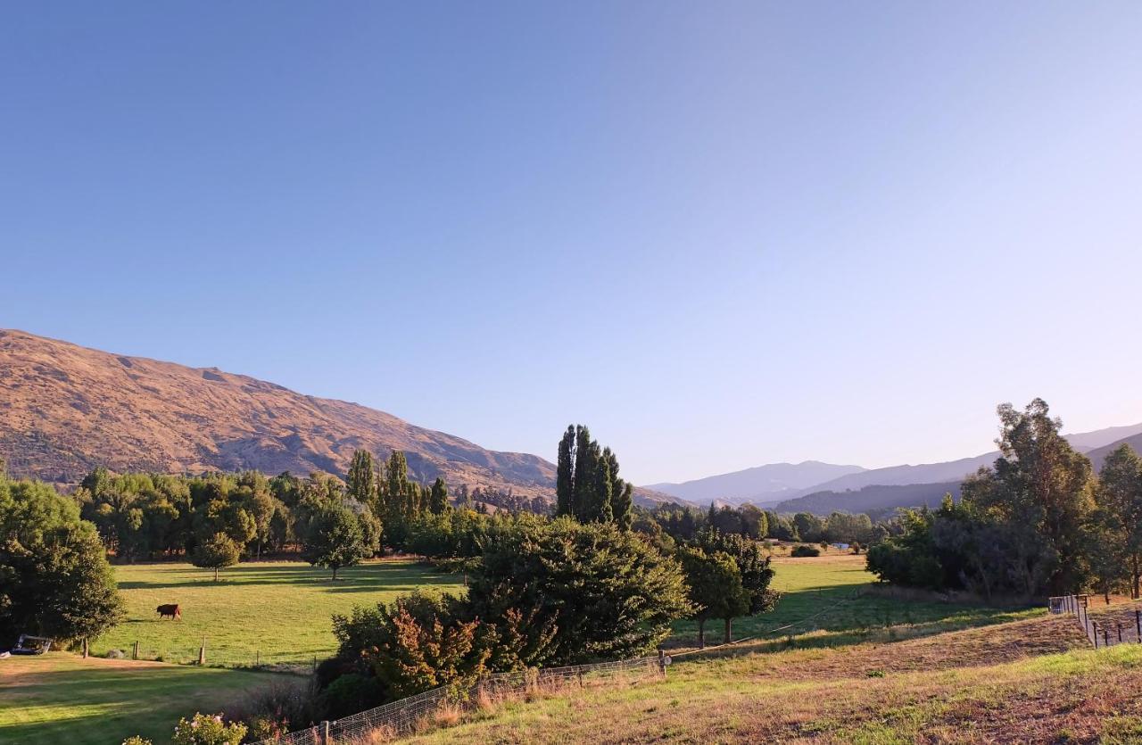 Hay Barn @ The Farm Guest house Wanaka