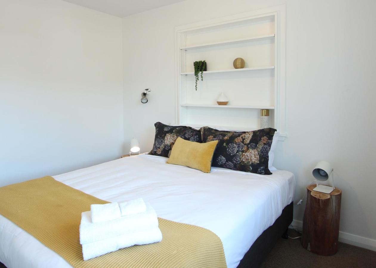 1 - Delightfully Fresh, Private Close To Town * Wanaka