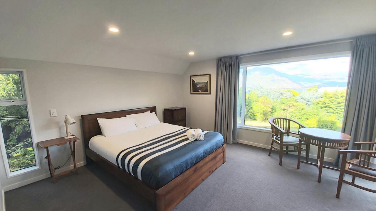Views, Space, Comfort, The Perfect Holiday Treat *
