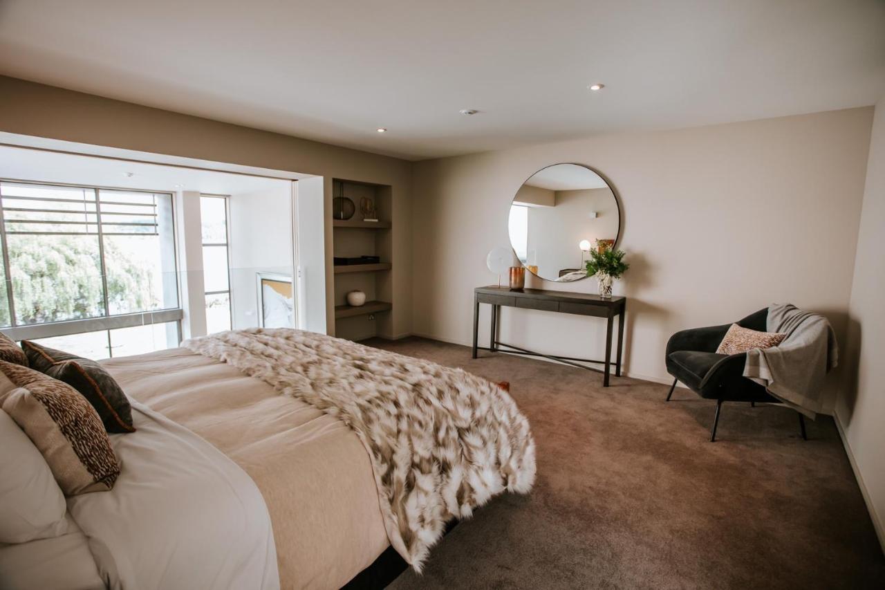 Edge - Sleeps 6 - Centrally Located - & Mountain Views *