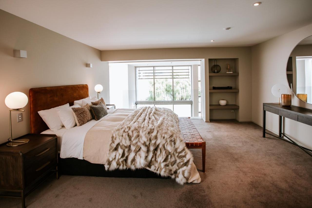Edge - Sleeps 6 - Centrally Located - & Mountain Views Holiday home
