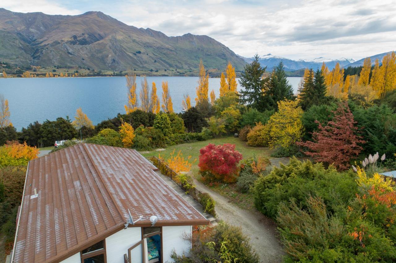 Holiday home Lakeside Escape - Bach Wanaka