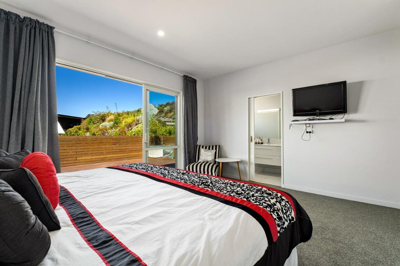 Lakeside Luxury -
