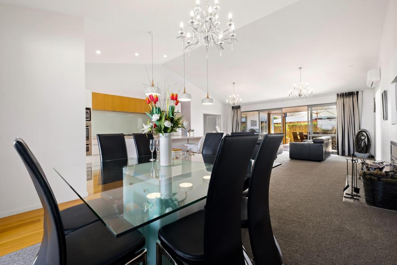 Holiday home Lakeside Luxury - Wanaka
