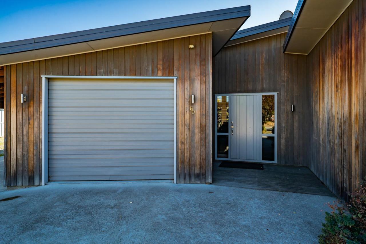 Hikuwai Family Retreat - Town