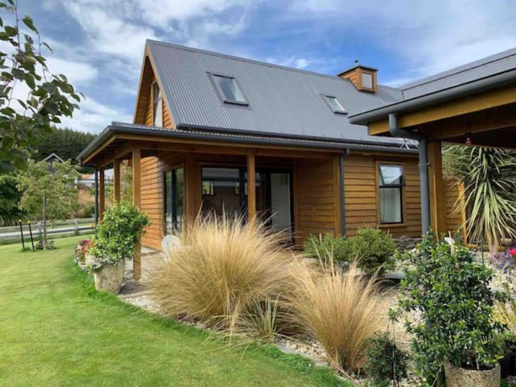 Apartment Stunning Scandi Style Overlooking Wanaka