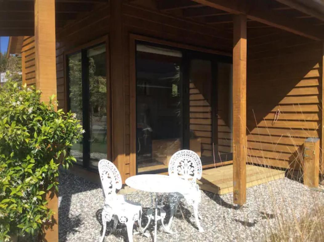 Stunning Scandi Style Overlooking Wanaka