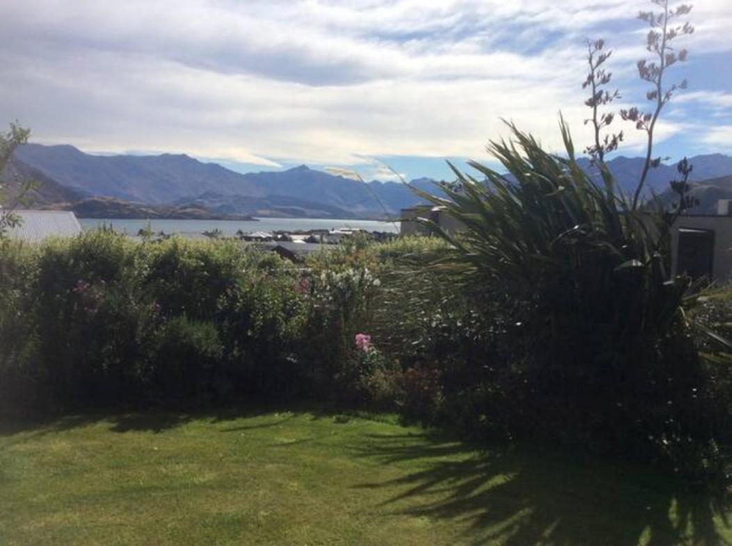 Apartment Stunning Scandi Style Overlooking Wanaka