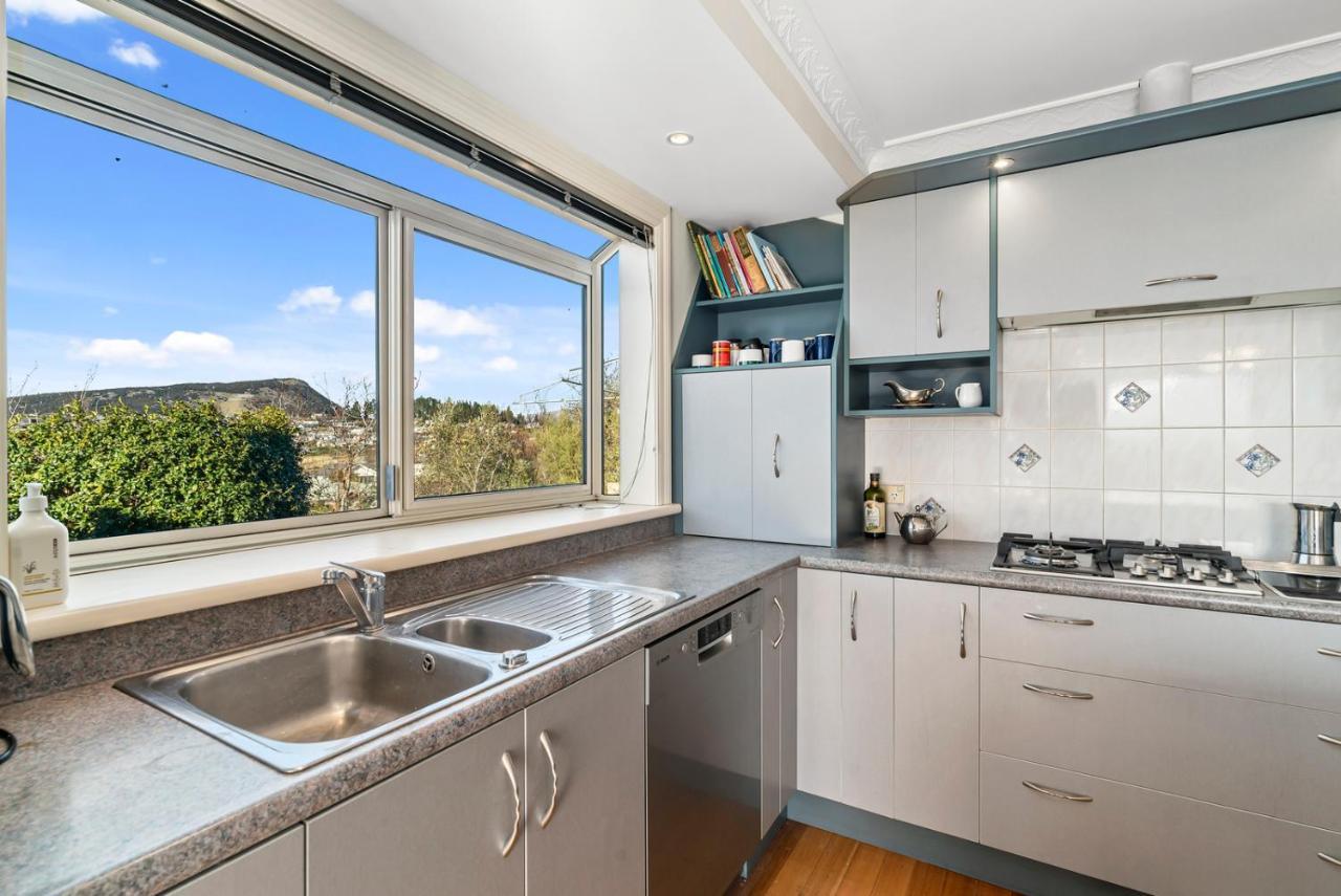 Manuka Views - Holiday home