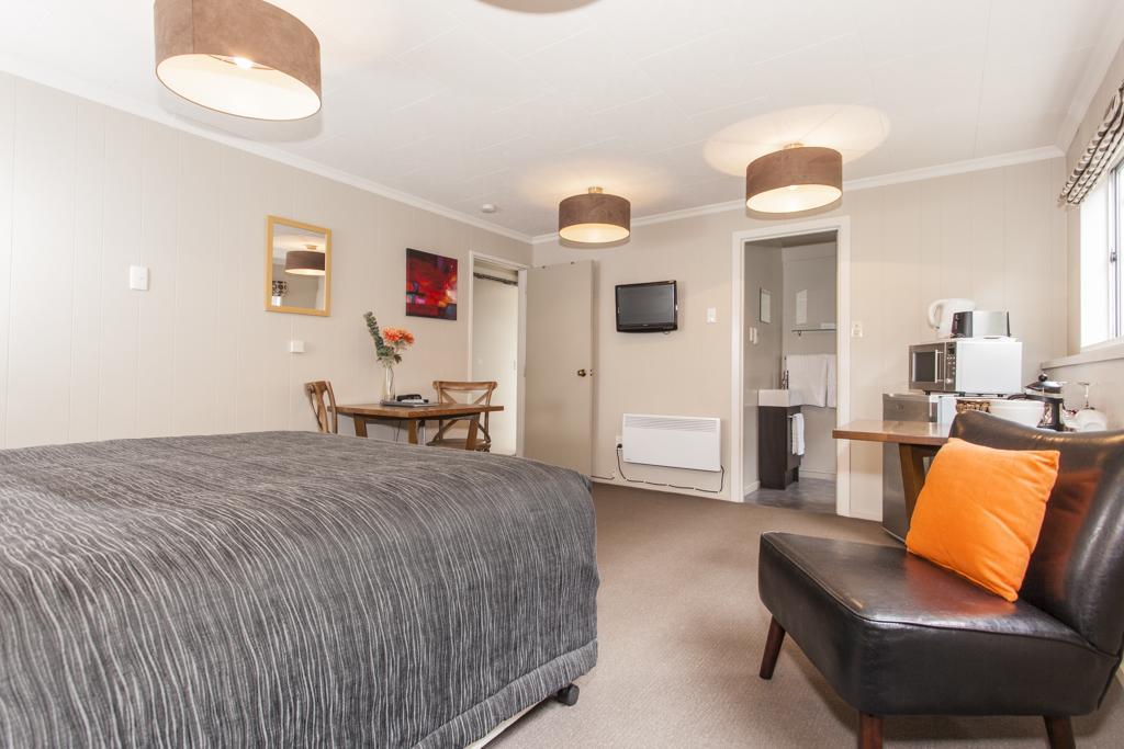 View Motel 4*