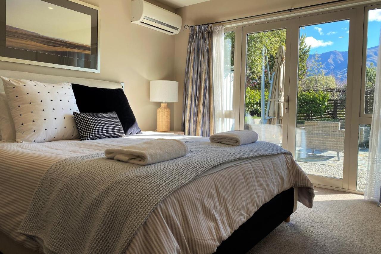 Epic Eely Point Holiday home Wanaka