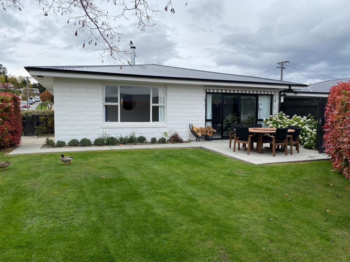 1 - Delightfully Fresh, Private Close To Town Wanaka
