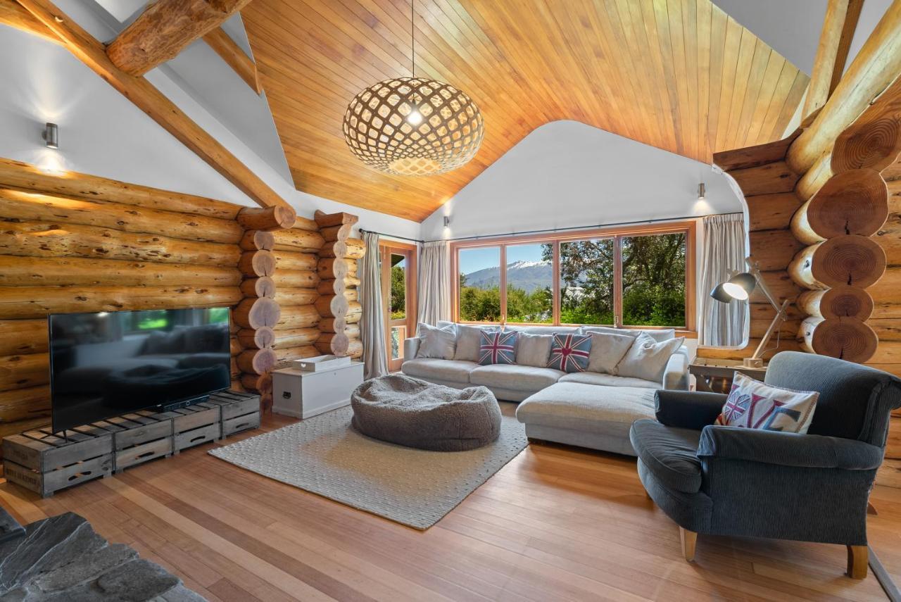 The Log House Holiday home *