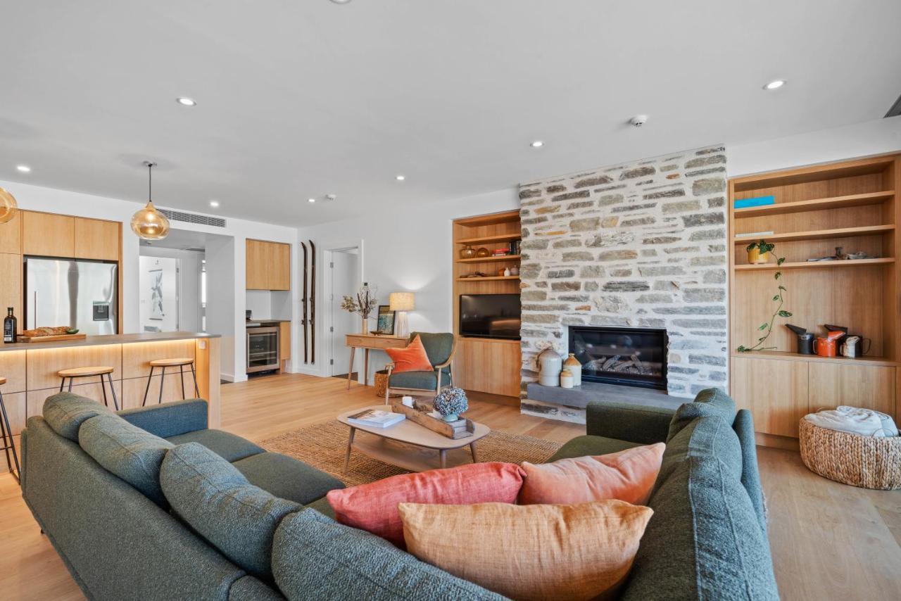 Winona Of - Luxury Lakefront Apartment Wanaka