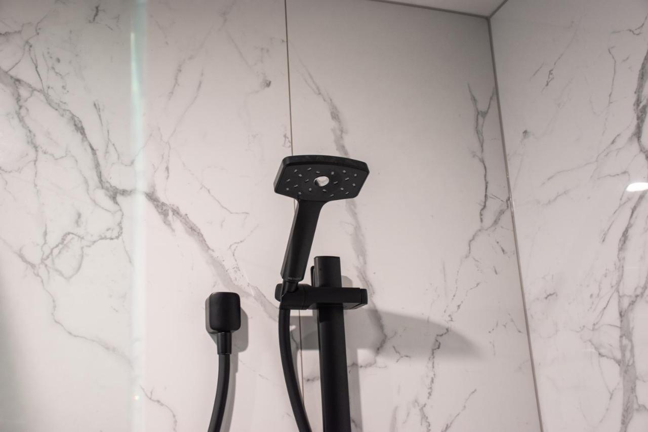 Brookside Luxury Apartment *