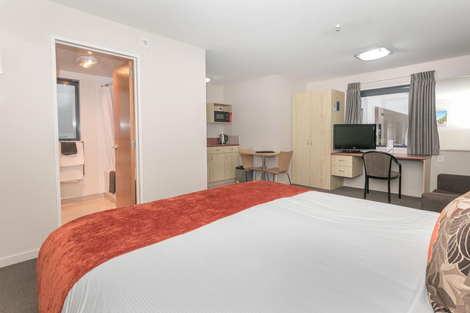 Bella Vista Motel 4*