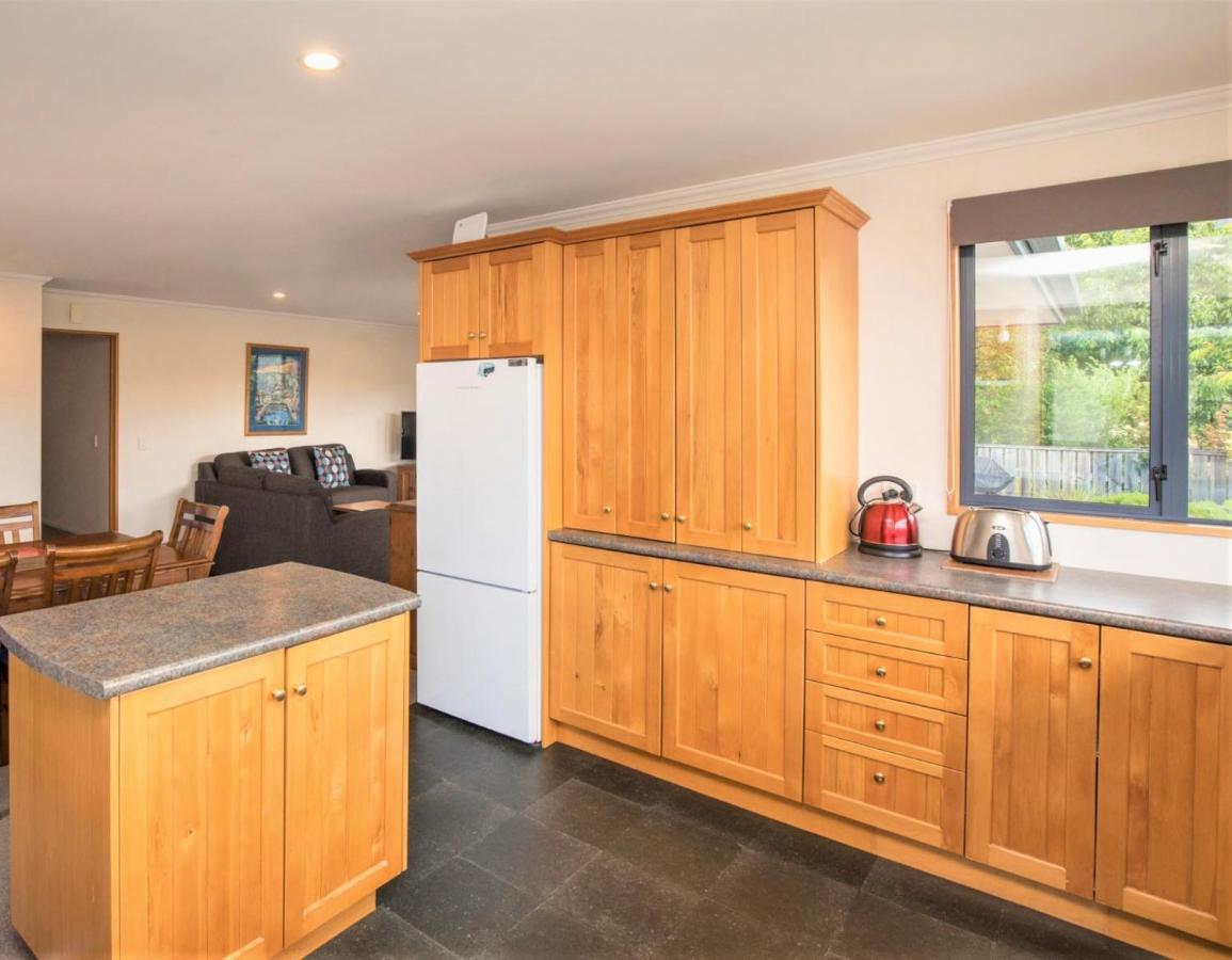 Holiday home Mountain Views From Meadowstone Wanaka