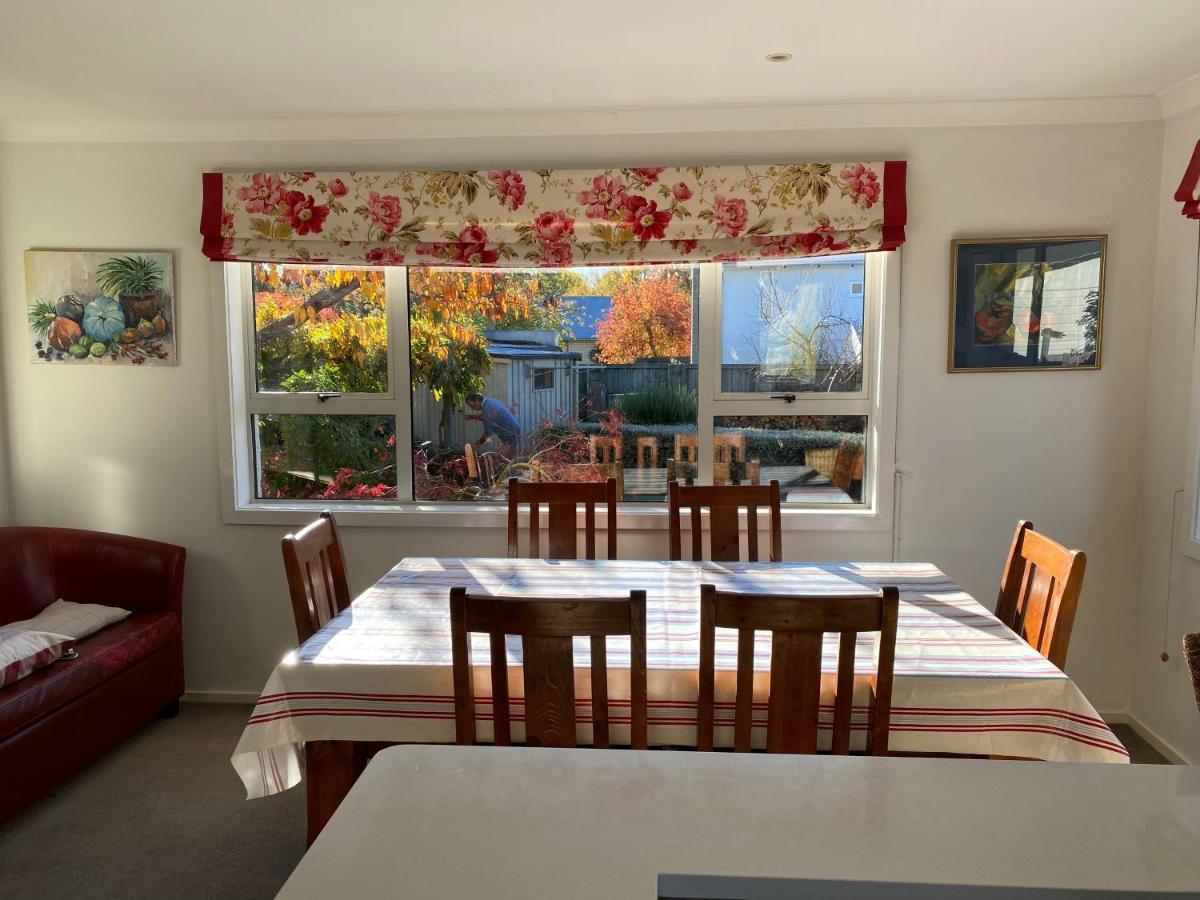Holiday home Amazing Aubrey, Walk To Bremner Bay *