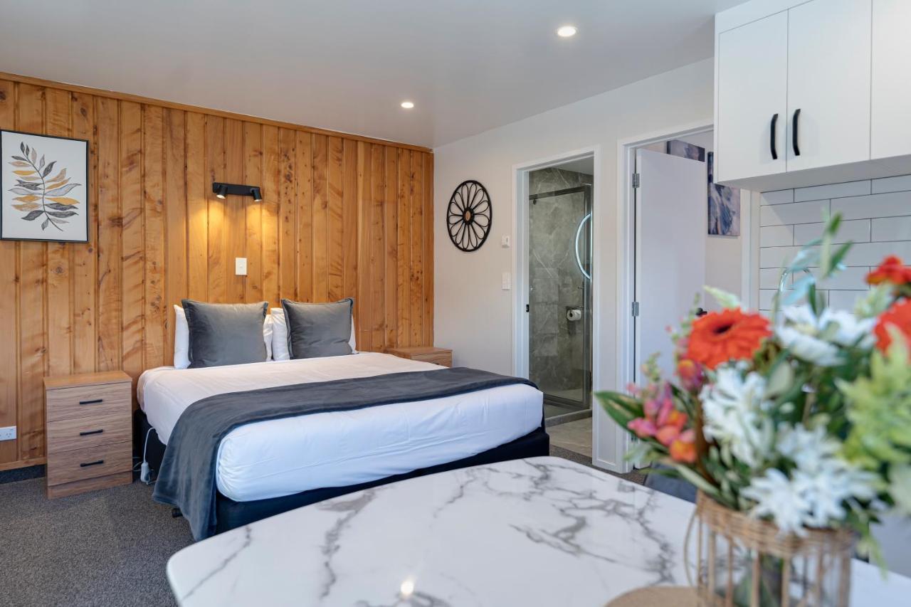 Motel Archway &